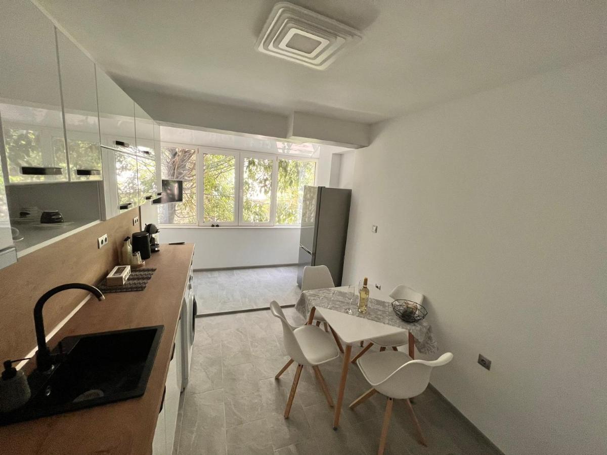 Centrico - Modern 1Bd Flat In Varna By Flat Mаnager Buitenkant foto